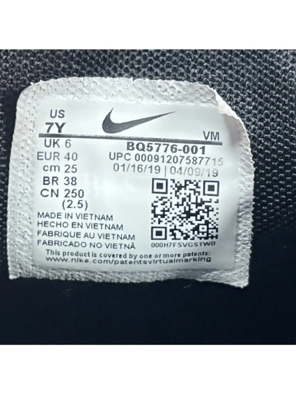 Nike Air Max 270 BQ5776-001 Triple Black Sneakers Black Size 7Y Women's 8.5